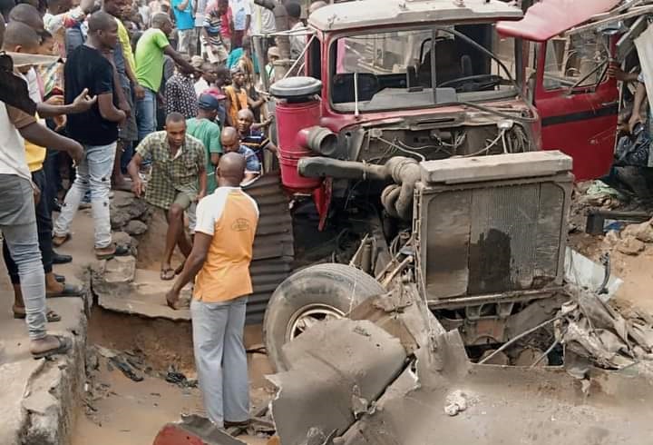 Several Persons Die In Aba Auto Crash 1