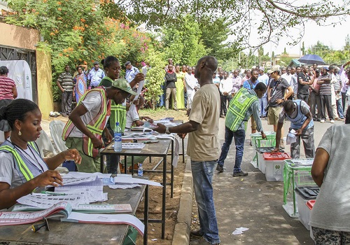 Nigerians voting at the March 28 2015 presidential election in Abuja