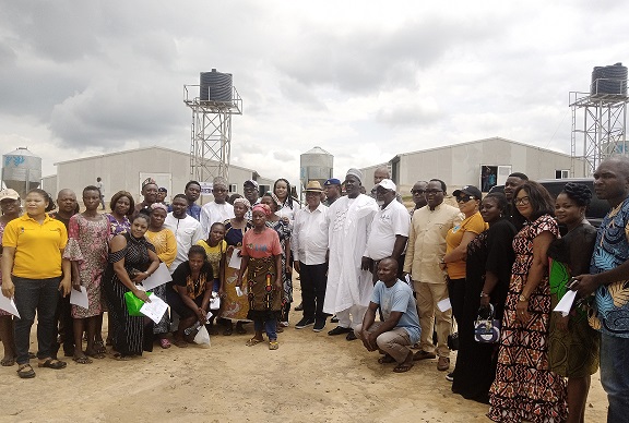 Over 1,000 poultry farmers receive grant in Cross River