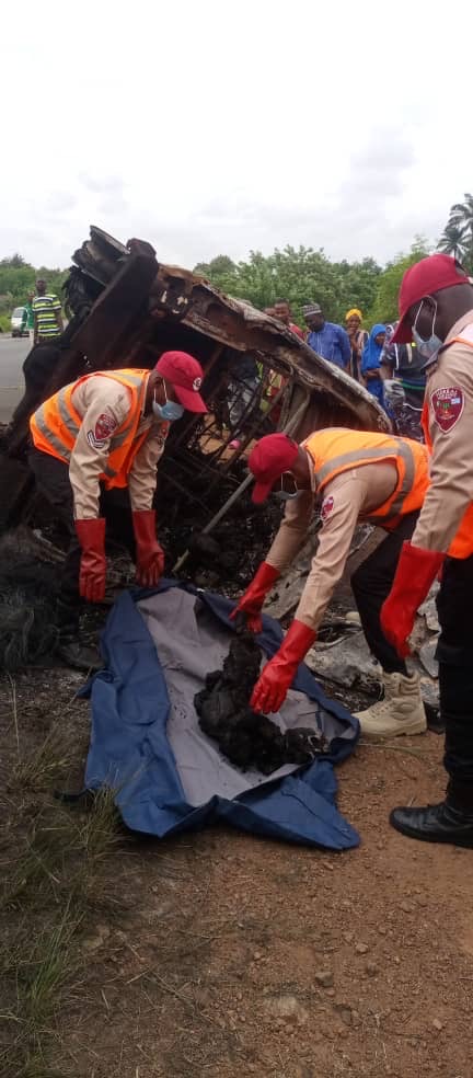 16 passengers burnt to death in Osun road accident